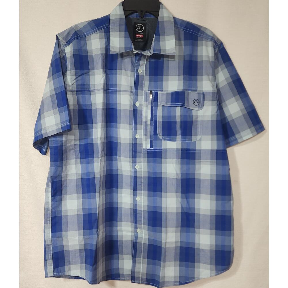Wrangler All terrain gear men's large short sleeve shirt